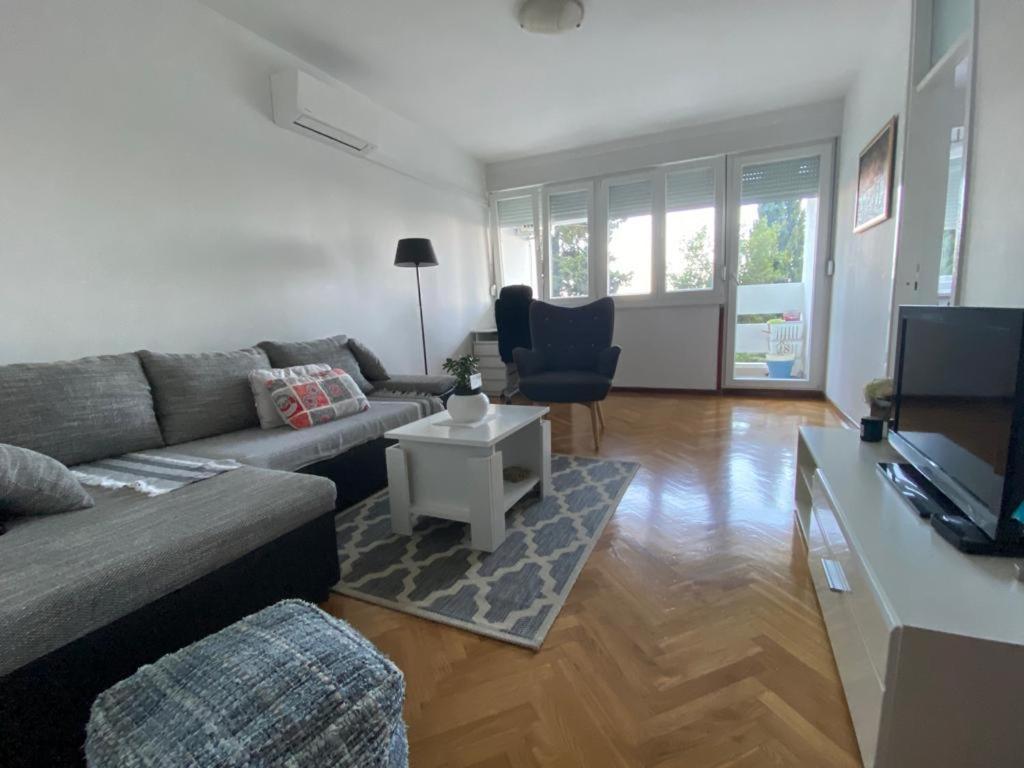 ספליט 2 Bedroom Apartment/Parking/Market מראה חיצוני תמונה