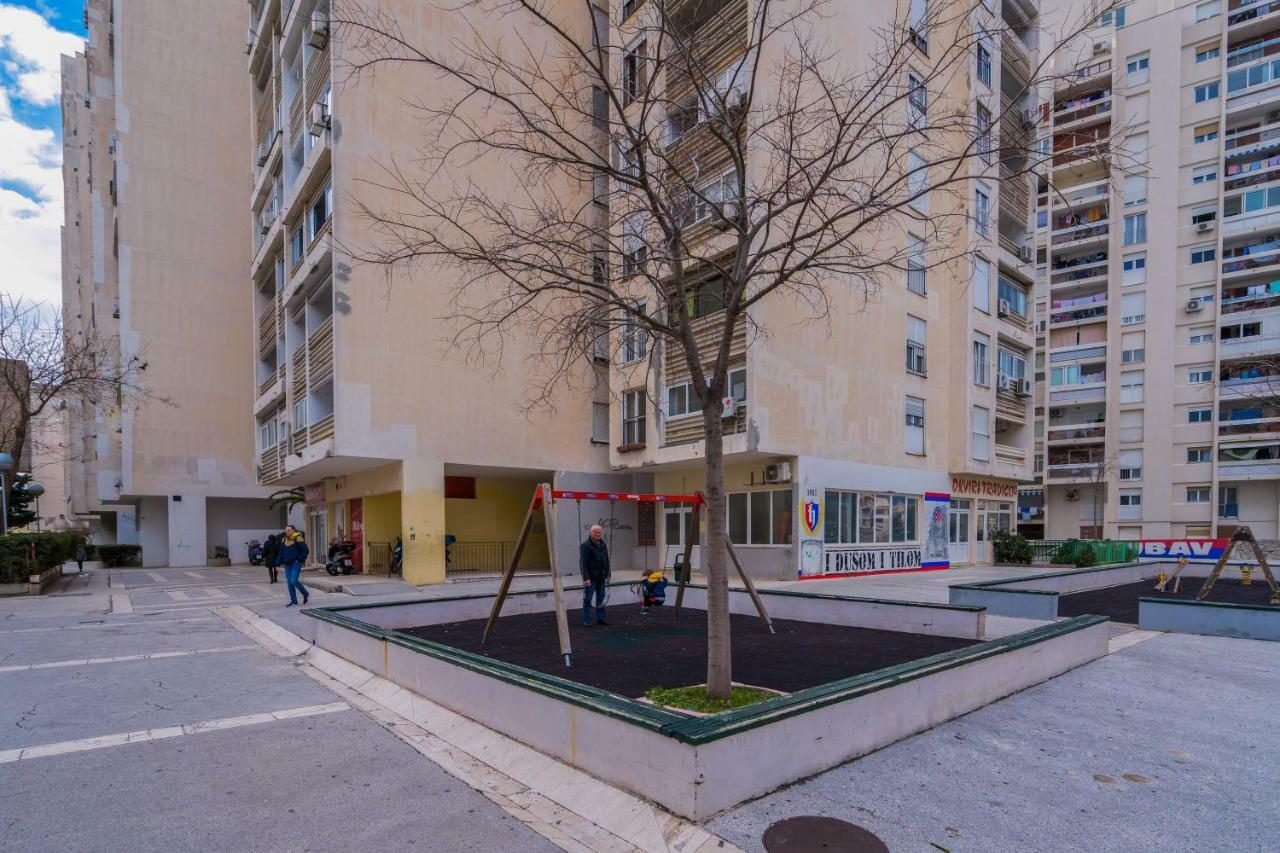 ספליט 2 Bedroom Apartment/Parking/Market מראה חיצוני תמונה